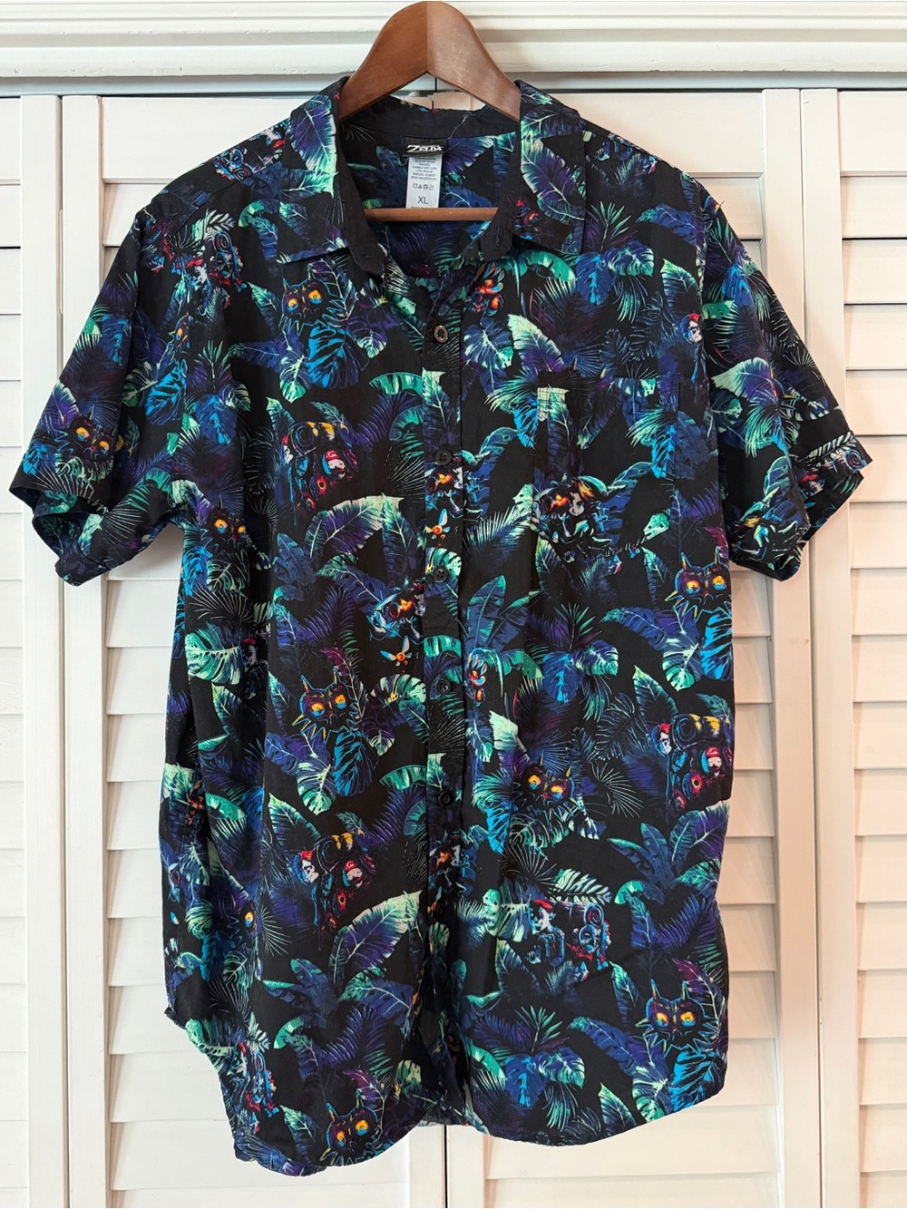 Nintendo The Legend of Zelda Majora's Mask Tropical Woven Button-Up - Size L